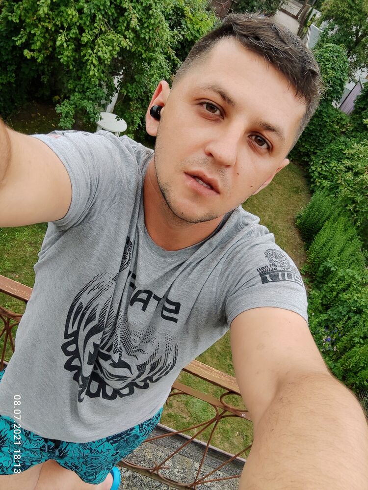  24696723  , 38 ,    