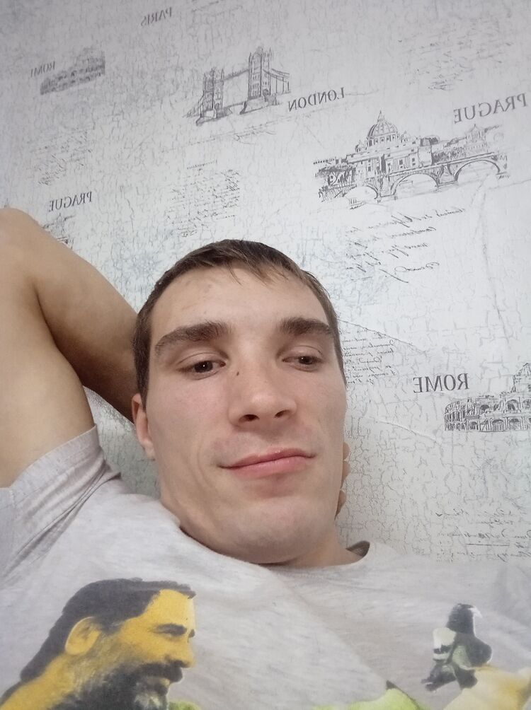  40723883  Evgeny, 28 ,    --