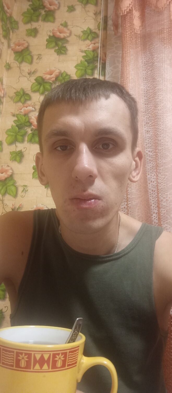  39314903  Slavik, 31 ,    