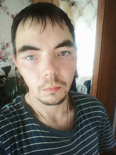  30880133  , 37 ,    