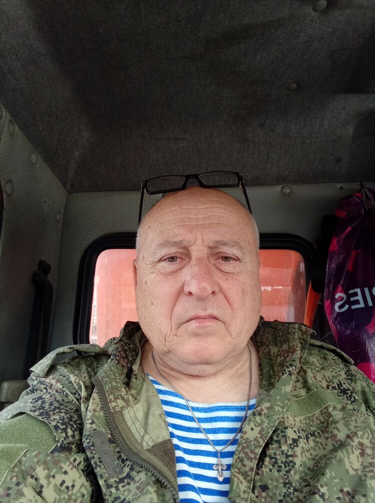  49390483  , 64 ,    