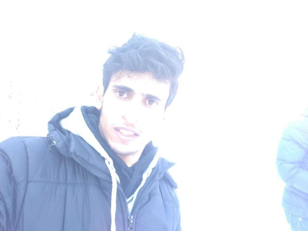  ,   Zezo, 31 ,  