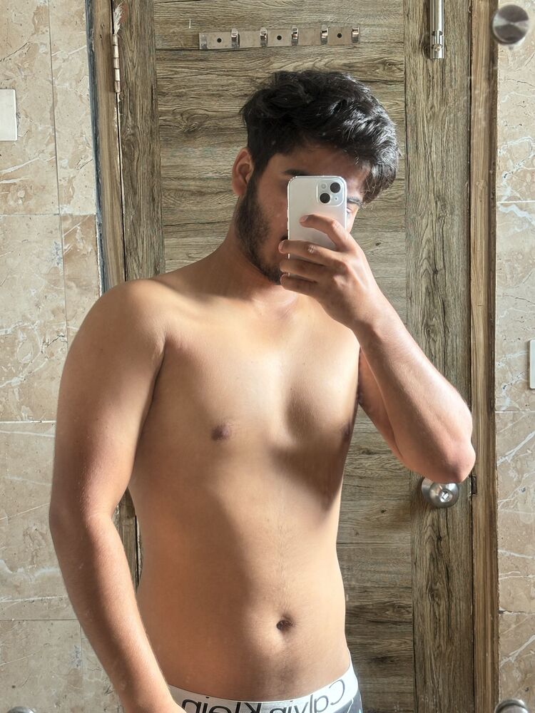  39875543  Sahil, 25 ,    