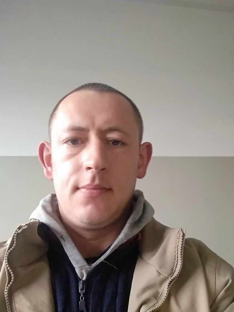  18369663  Oleg, 40 ,    