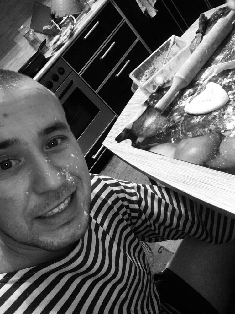  27072193  , 33 ,    --