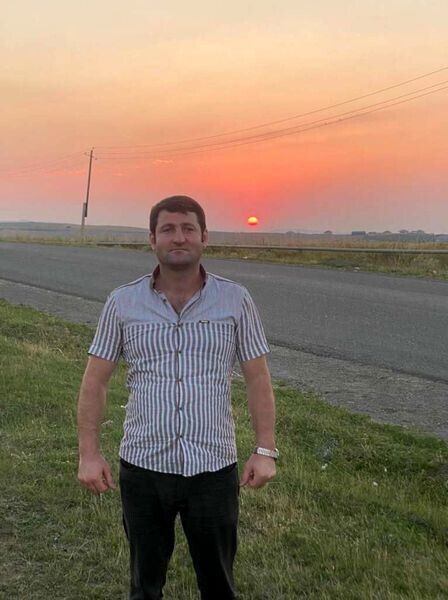  54606783  Royal, 37 ,    