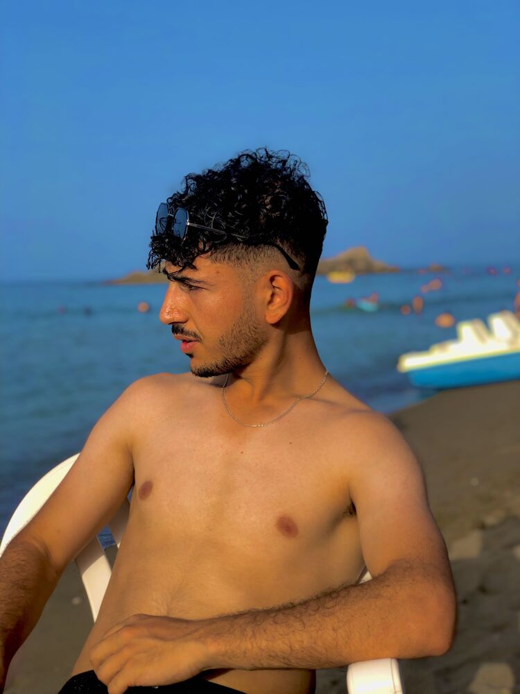  Algiers,   Abderraouf, 22 ,   ,   