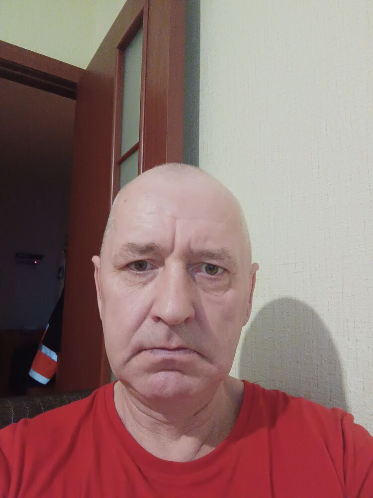  ,   Igor, 52 ,   ,   
