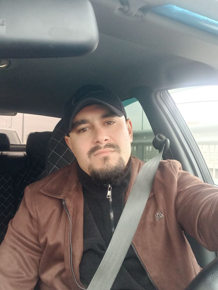  54247853  Parviz, 31 ,    