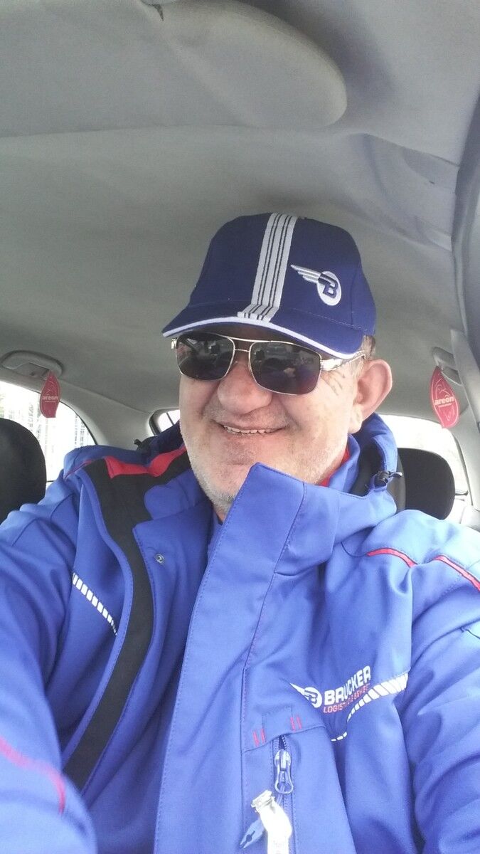  16892283  Kalin, 59 ,    Reutlingen