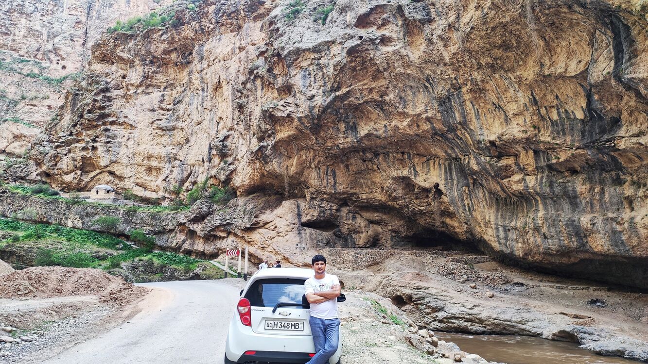  26072113  Nizom, 37 ,    