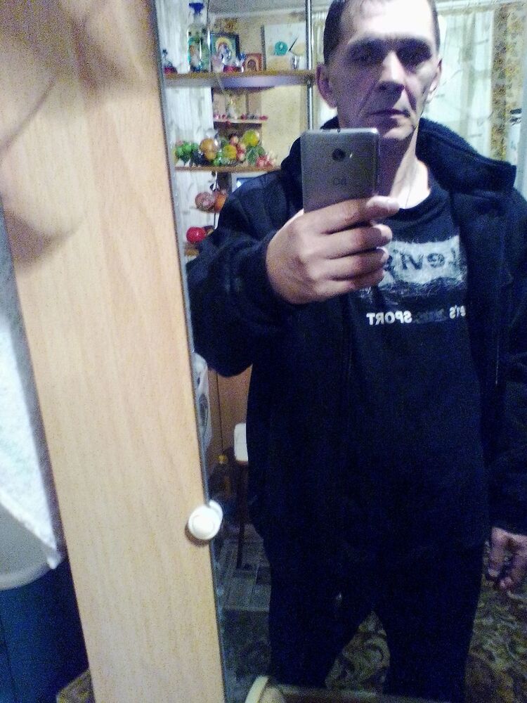  15284163  Blad, 56 ,    