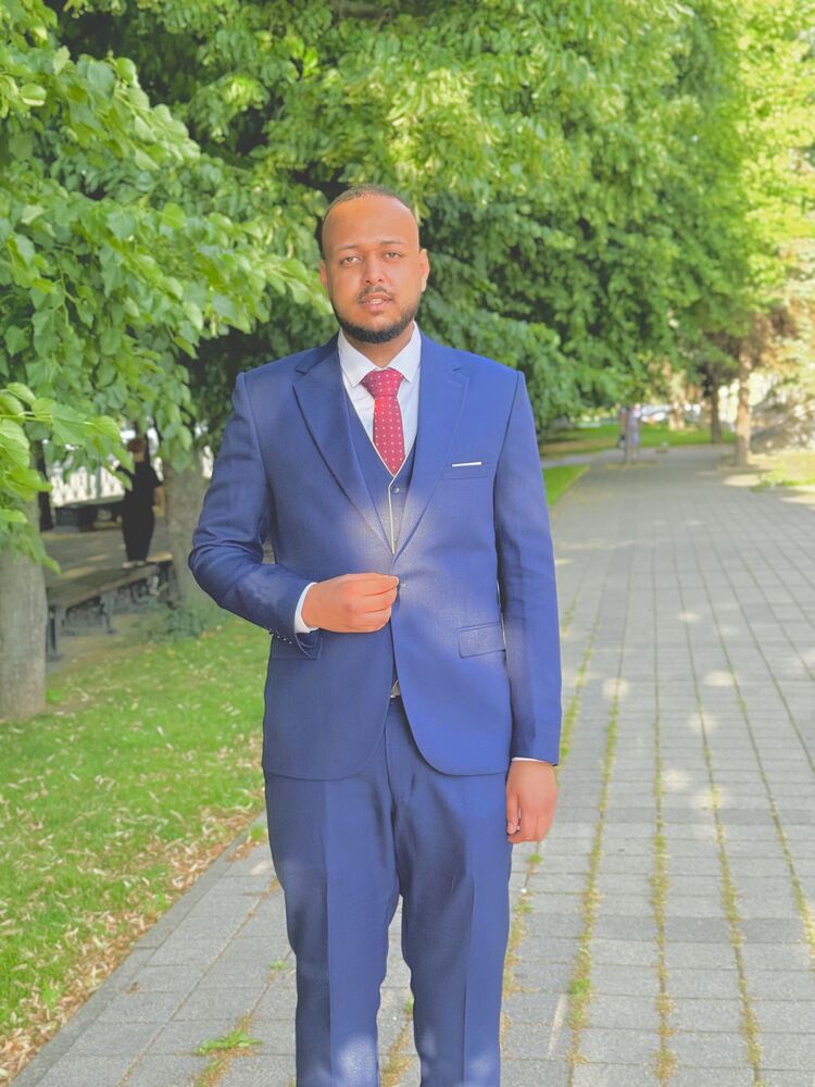  52414223  Mohamed, 26 ,    Deleted