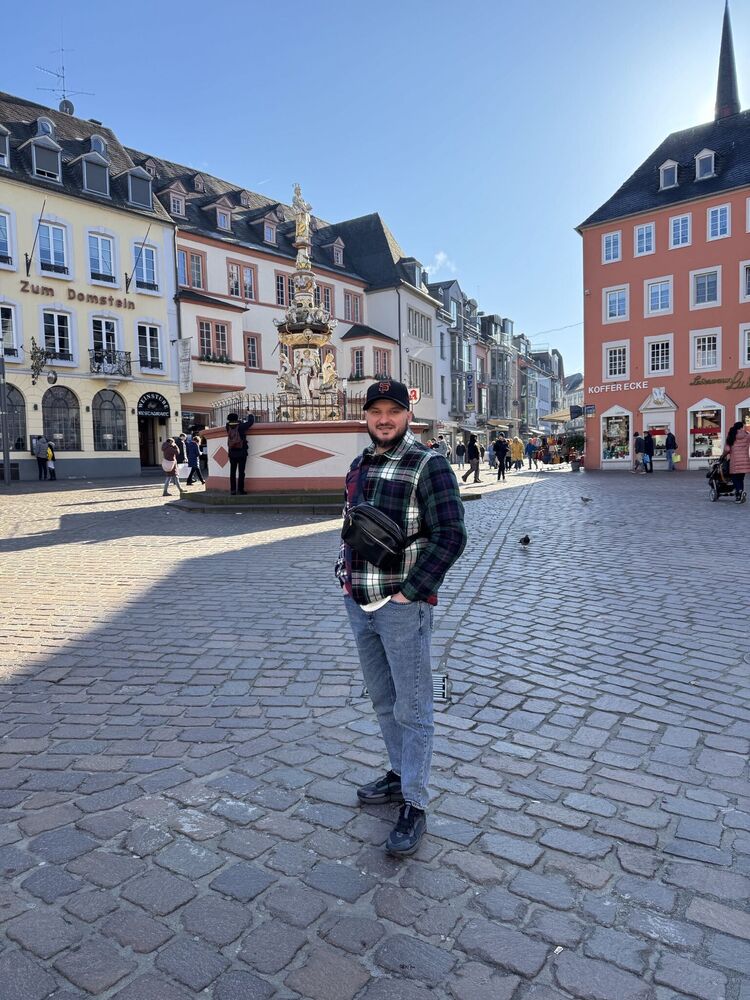 ���������� Bitburg, ���� ������� Dmytro, 34 ����, ������������ ��� ������, ����� � ���������