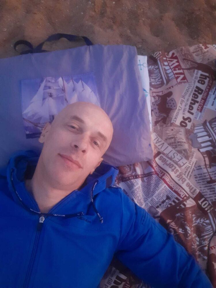  53286073  , 45 ,    