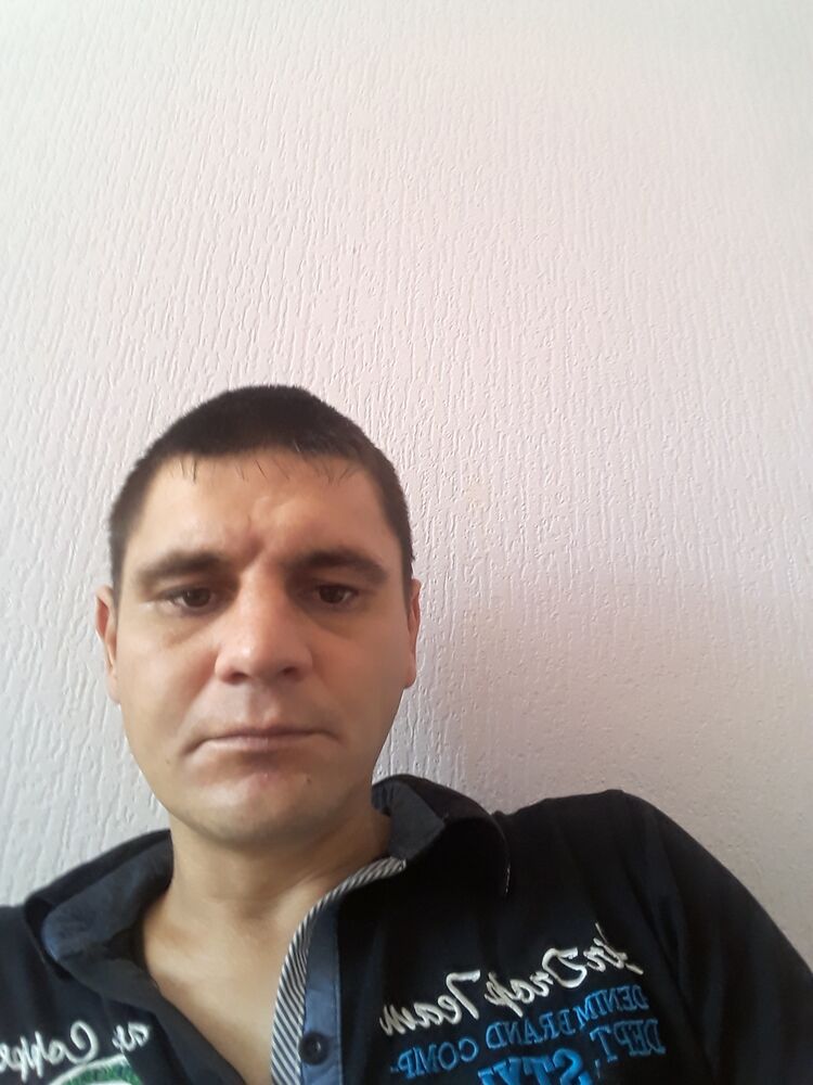  37429983  , 36 ,    -