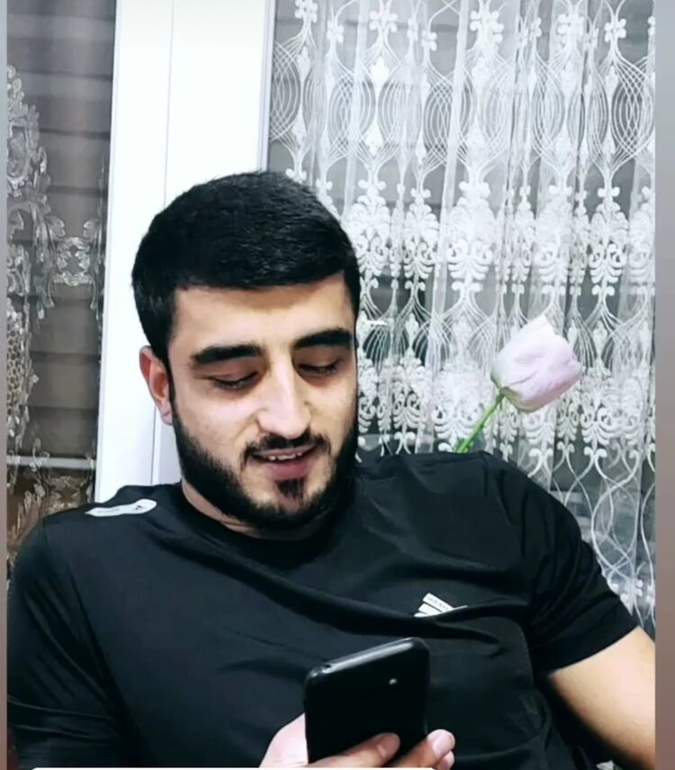 26070823  FariD, 30 ,    