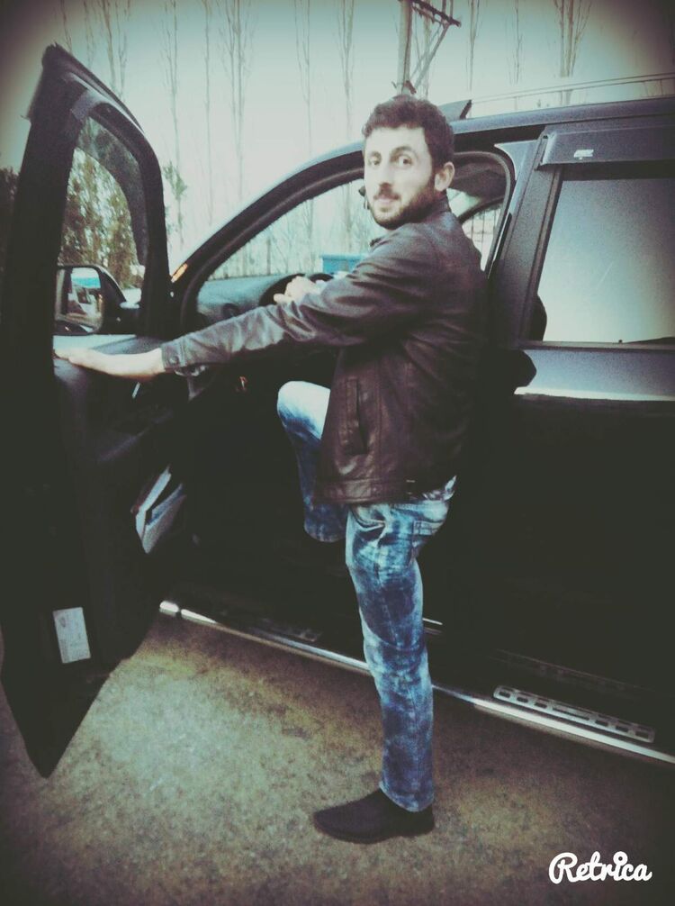  24036773  Elcin, 40 ,    