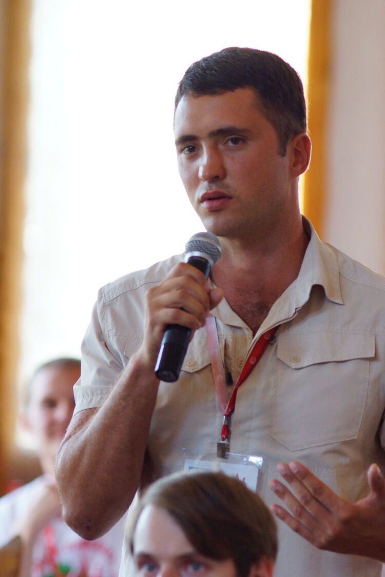  ,   Tim, 40 ,   