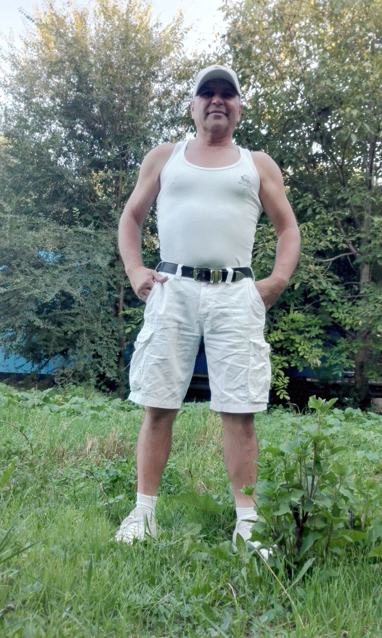  23999783  Petru, 55 ,    
