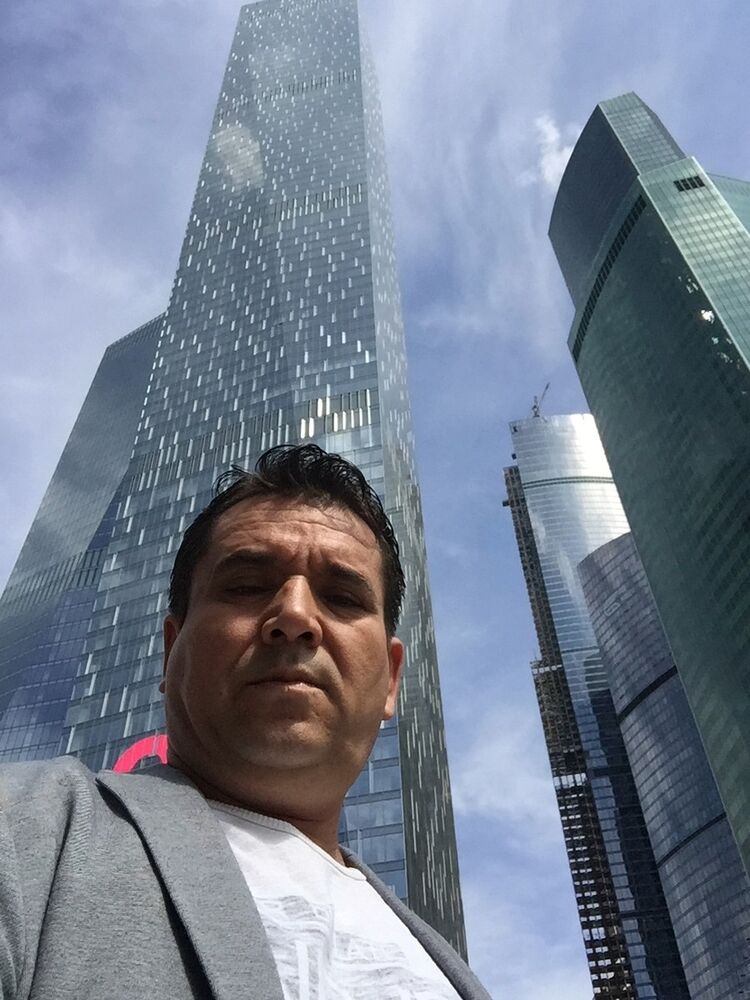  ,   Umut, 53 ,   