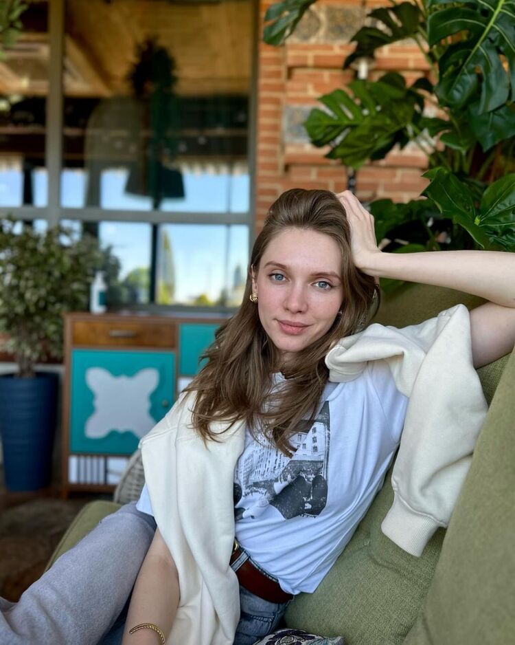  ,   , 27 ,   