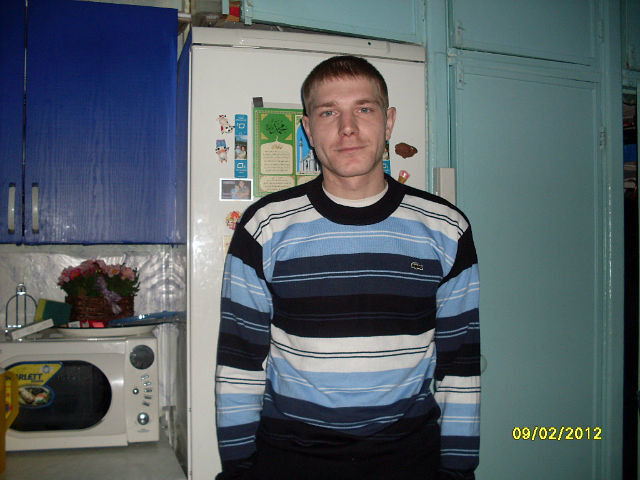  4402043  AlexFirst, 41 ,    
