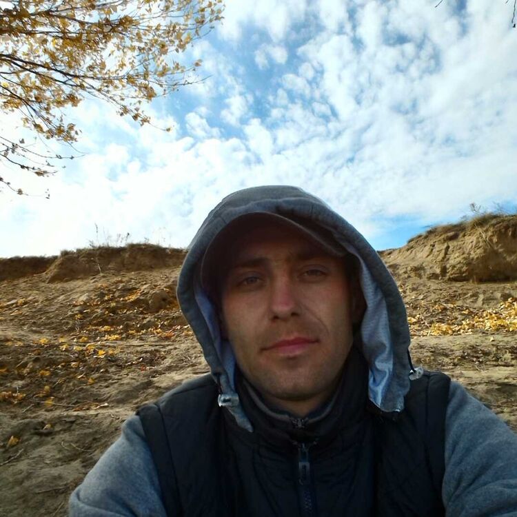 ���� 7141803 ������� Ҩ��, 38 ���, ���� ���������� � ����-������������