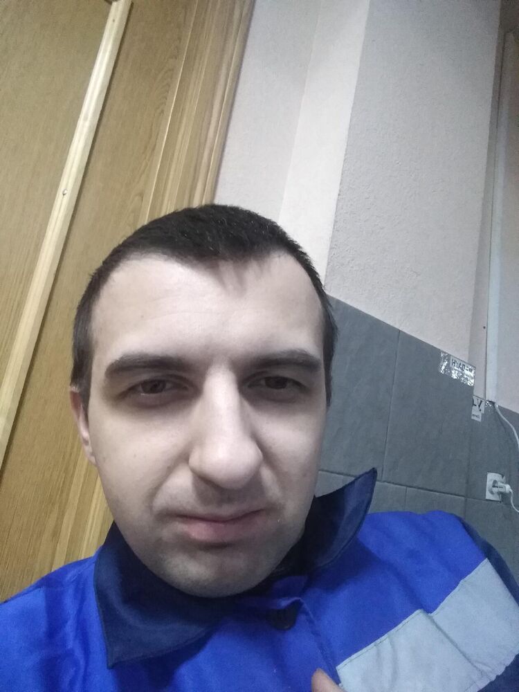  43291483  Ivan, 34 ,    