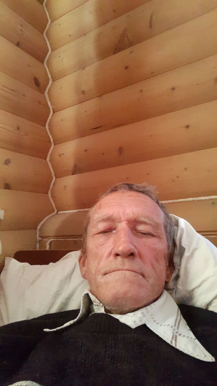  46848043  , 54 ,    