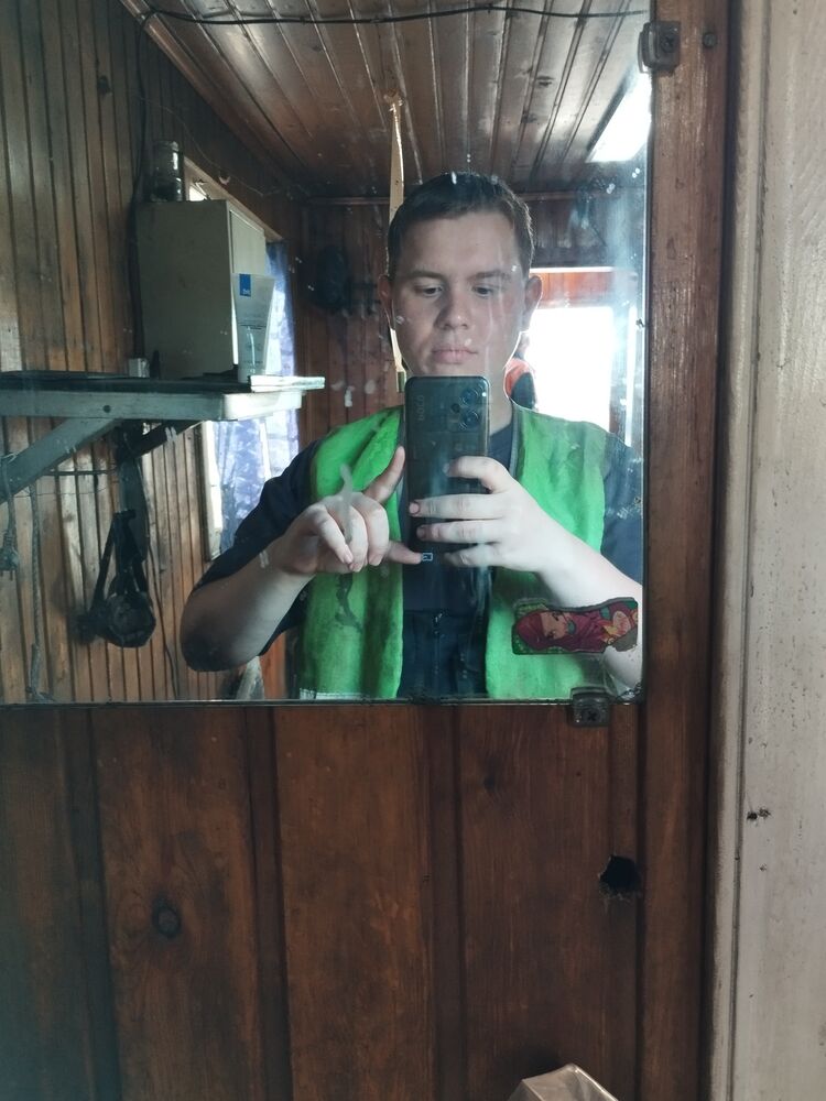  52922243  , 21 ,    