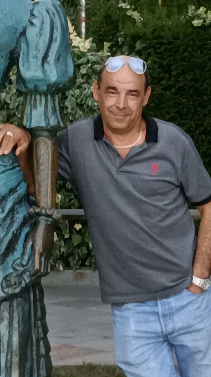  --,   , 48 ,  