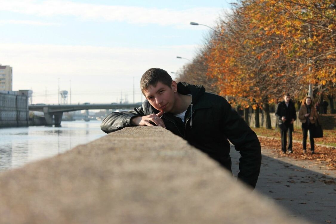  19492013  , 37 ,    -