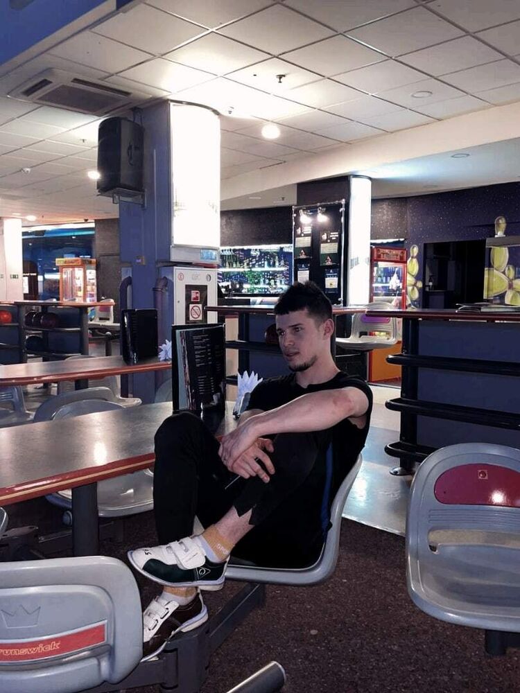  29977933  , 25 ,    -