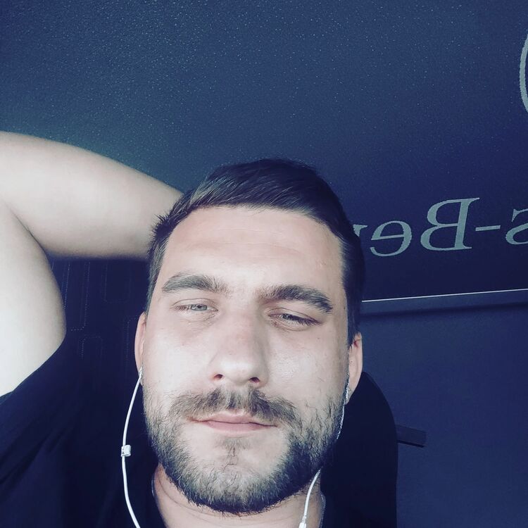  40898103  , 31 ,    -