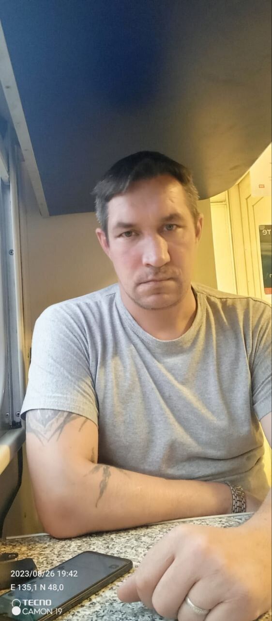 ���� 37944163 ������� ��������, 42 ����, ���� ���������� � ������������