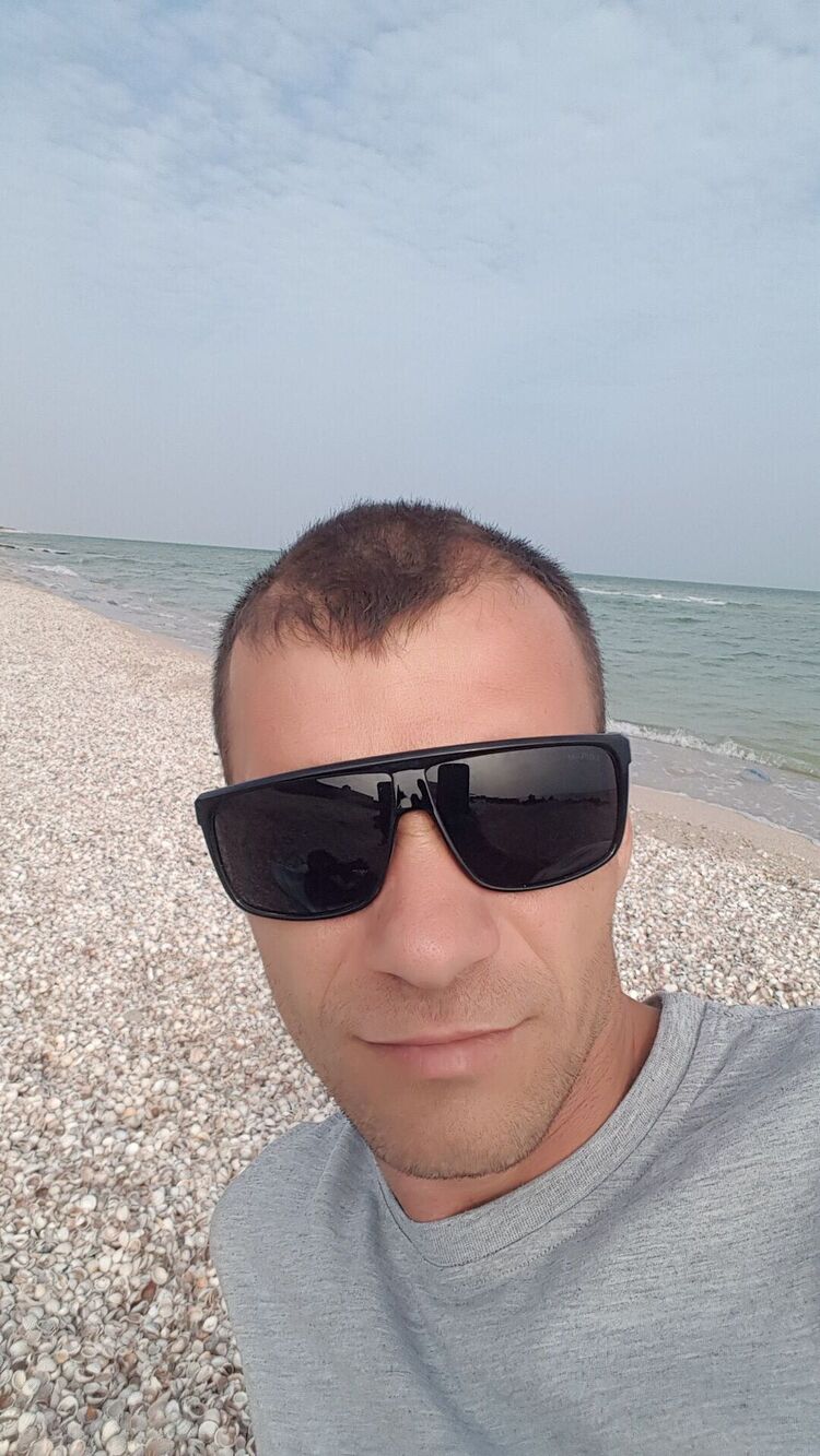 38228623  , 37 ,    