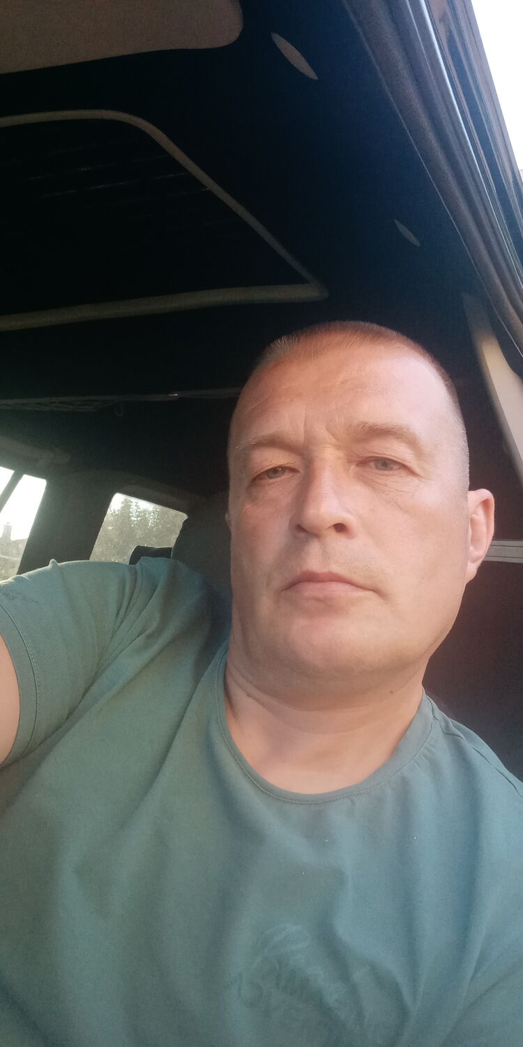  46790373  , 45 ,    