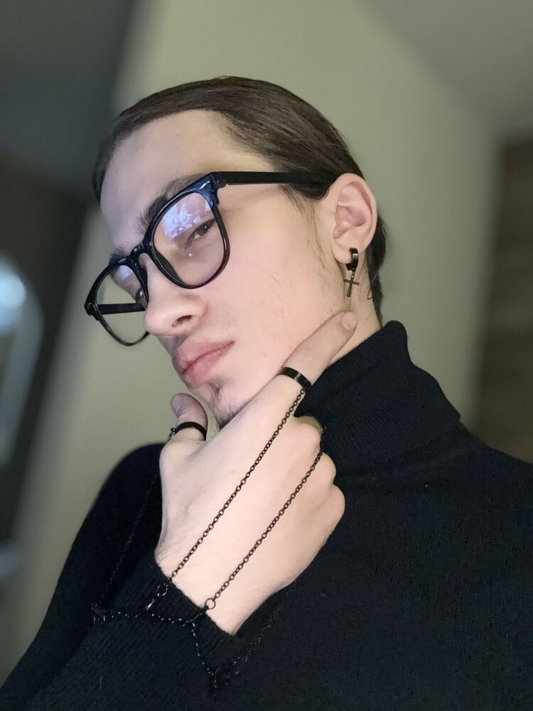  ,   Alex, 22 ,   ,   , c 