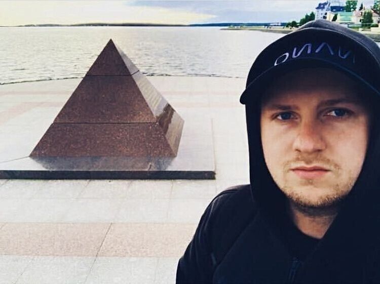 ���� 40819223 ������� ������, 32 ����, ���� ���������� � �������������