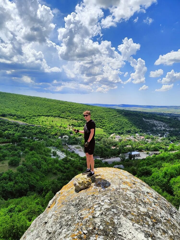  27552933  Arkady, 25 ,    