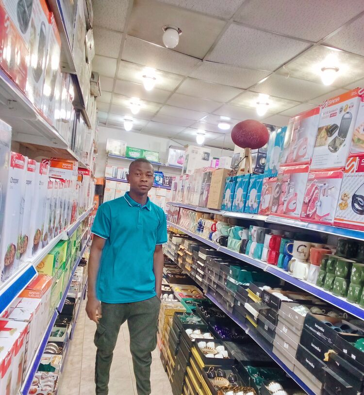  Banghazi,   Papito, 24 ,   ,   