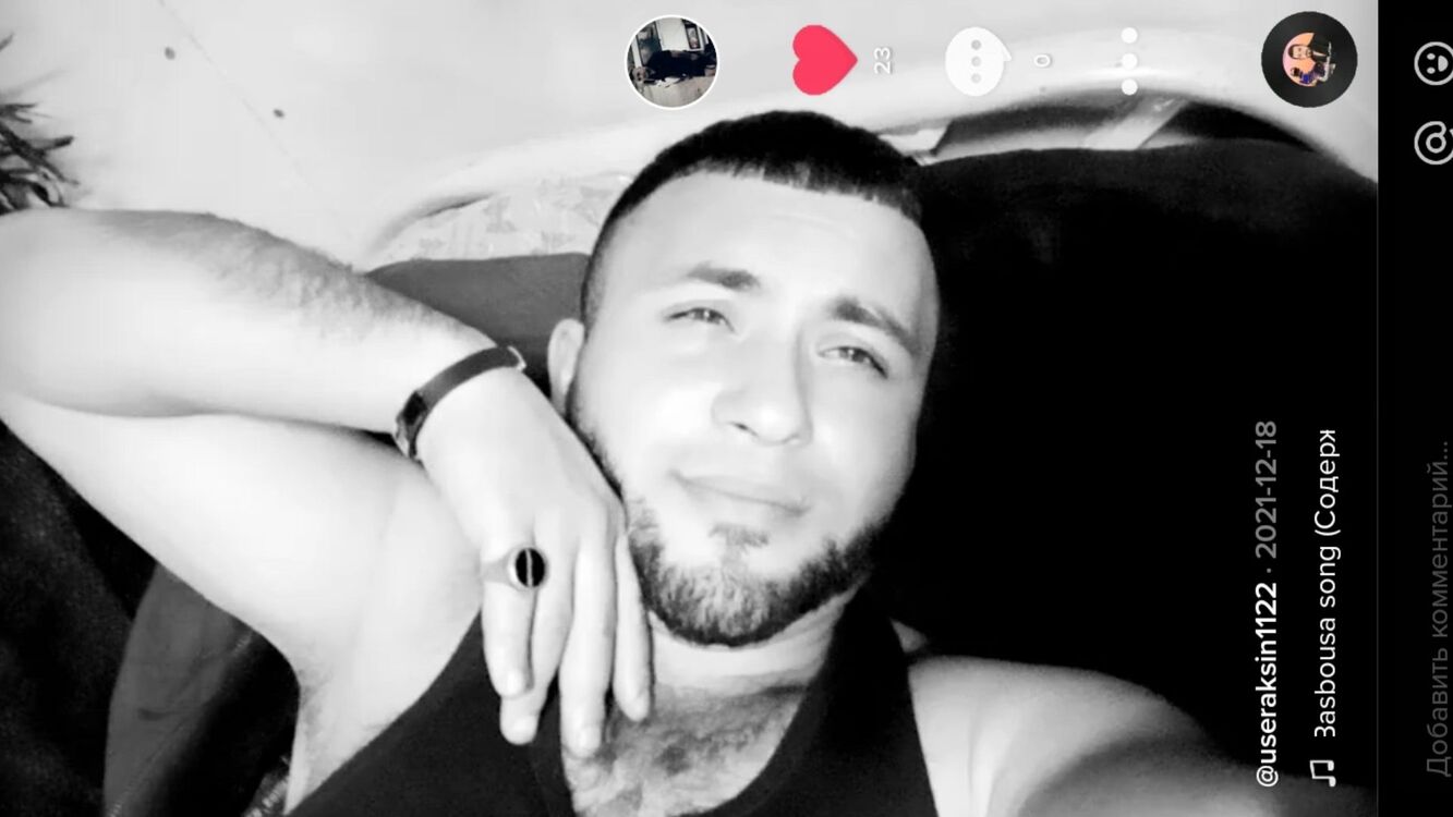  28130763  , 33 ,    
