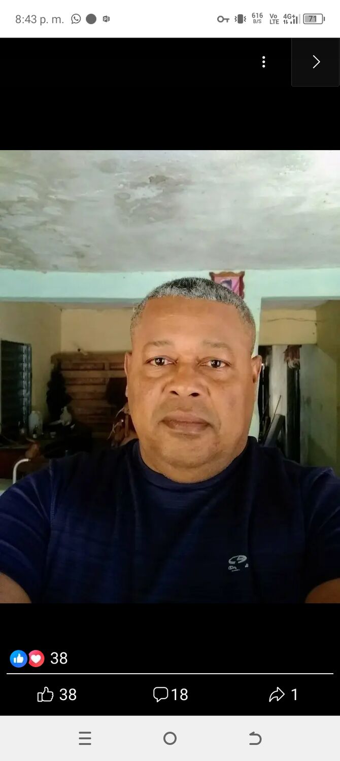 -,   Jorge, 52 ,   ,   