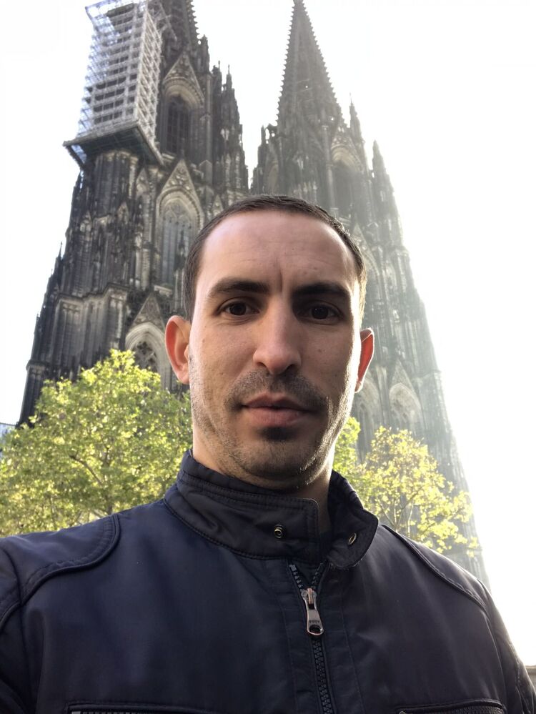  ,   Kalean, 35 ,  