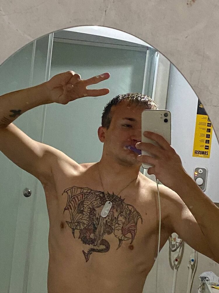  38962993  ZykZyk, 25 ,    