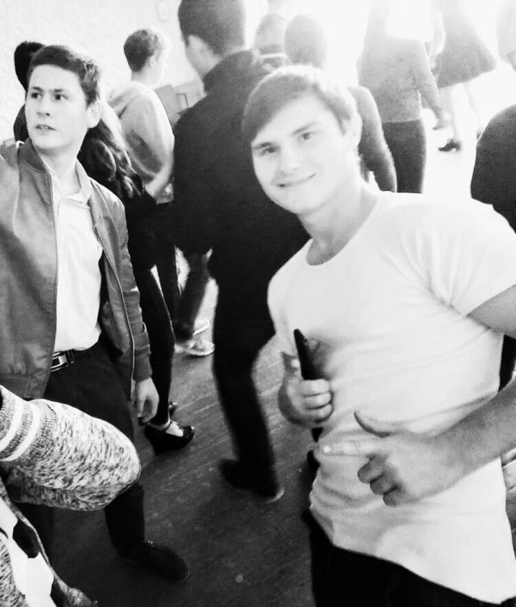  ,   Victor, 27 ,   ,   , c 