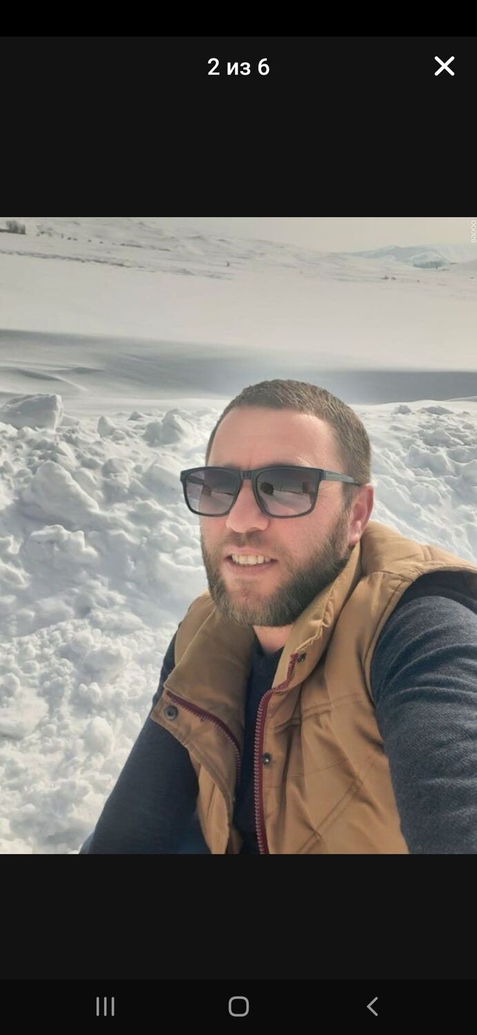  deleted,   Robert, 37 ,   ,   