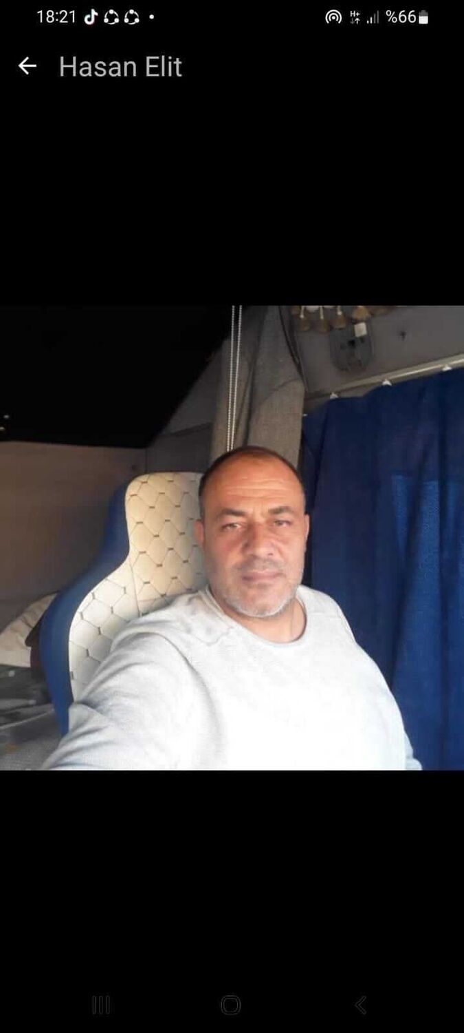  41277453  Hasan, 49 ,    