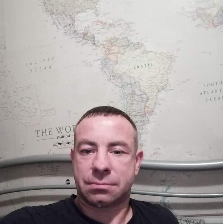 21925573  Aleksandr, 47 ,    